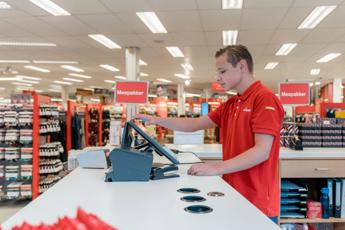 005 DC Manager Retail Iris Sijbom Fotografie 2022 IR101785 005 DC Manager Retail Iris Sijbom Fotografie 2022 IR101785