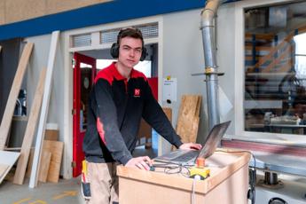 Houtbewerking, Iris Sijbom 2022 (3) Houtbewerking, Iris Sijbom 2022 (3)