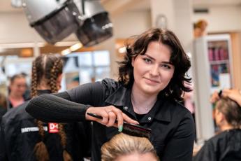 Haarverzorging + Salon Iris Sijbom 2022 (19) Haarverzorging + Salon Iris Sijbom 2022 (19)