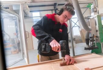 Houtbewerking, Iris Sijbom 2022 (4) Houtbewerking, Iris Sijbom 2022 (4)