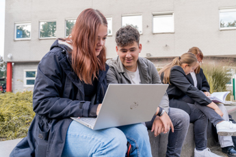DC Studenten Zoe Room En Leon Staal Verpleegkunde Emmen Veldlaan Iris Sijbom Fotografie 2023 IR103092 DC Studenten Zoe Room En Leon Staal Verpleegkunde Emmen Veldlaan Iris Sijbom Fotografie 2023 IR103092