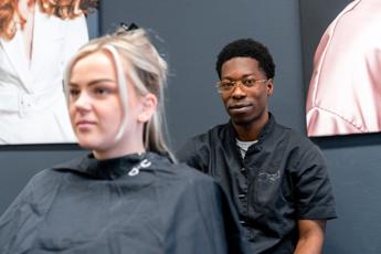 Haarverzorging + Salon Iris Sijbom 2022 (8) Haarverzorging + Salon Iris Sijbom 2022 (8)